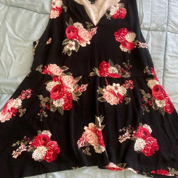 Torrid Multicolored Sleeveless Boxy Tank Top - Picture 4 of 8